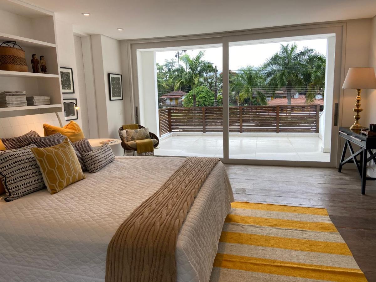 פאראטי Tropical Contemporary Suites מראה חיצוני תמונה