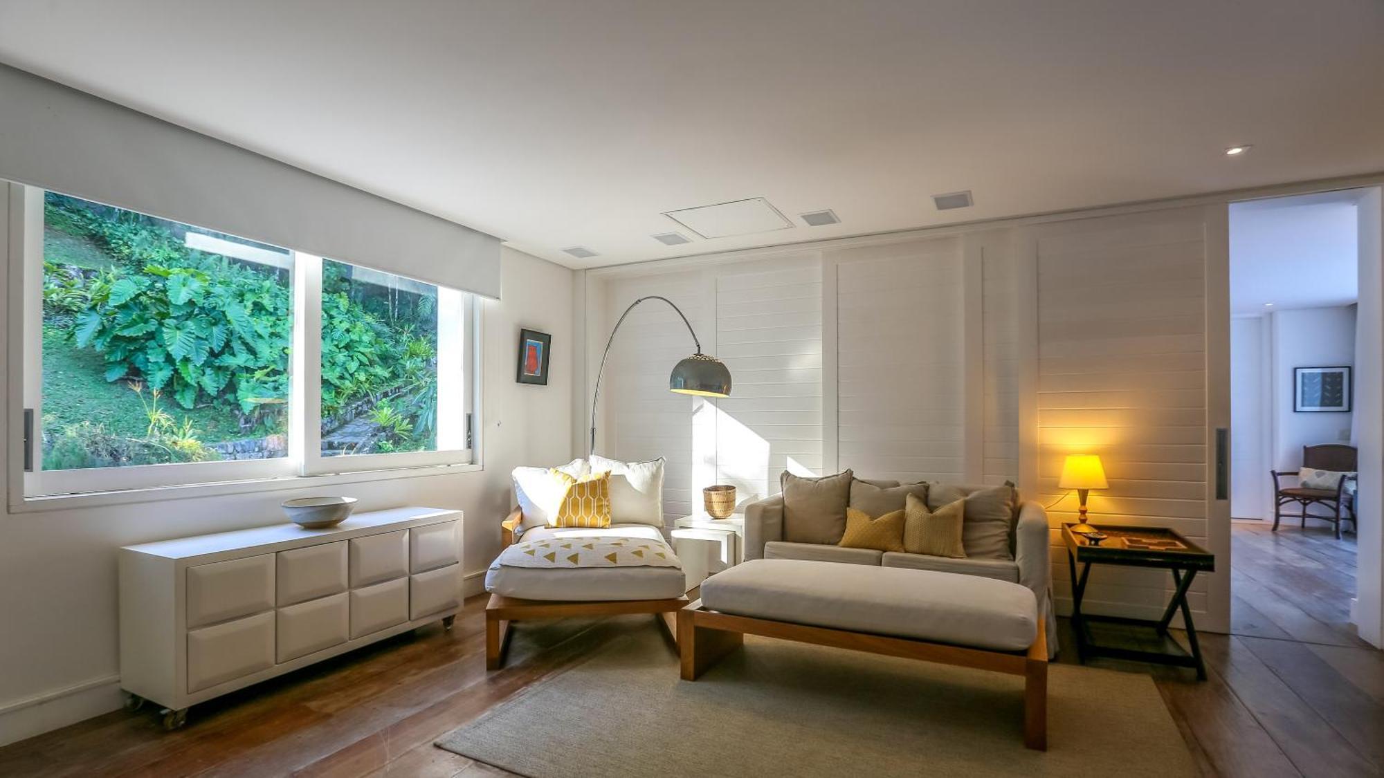 פאראטי Tropical Contemporary Suites מראה חיצוני תמונה