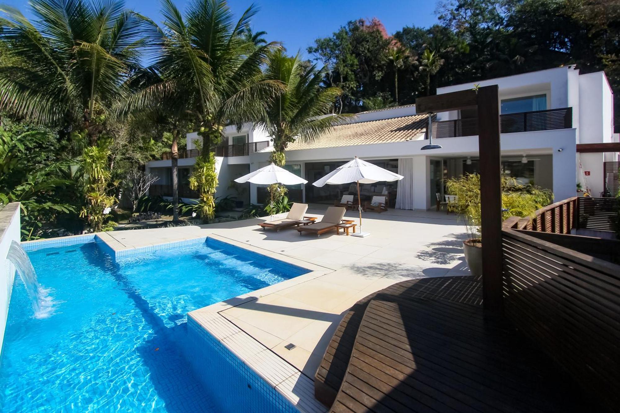 פאראטי Tropical Contemporary Suites מראה חיצוני תמונה
