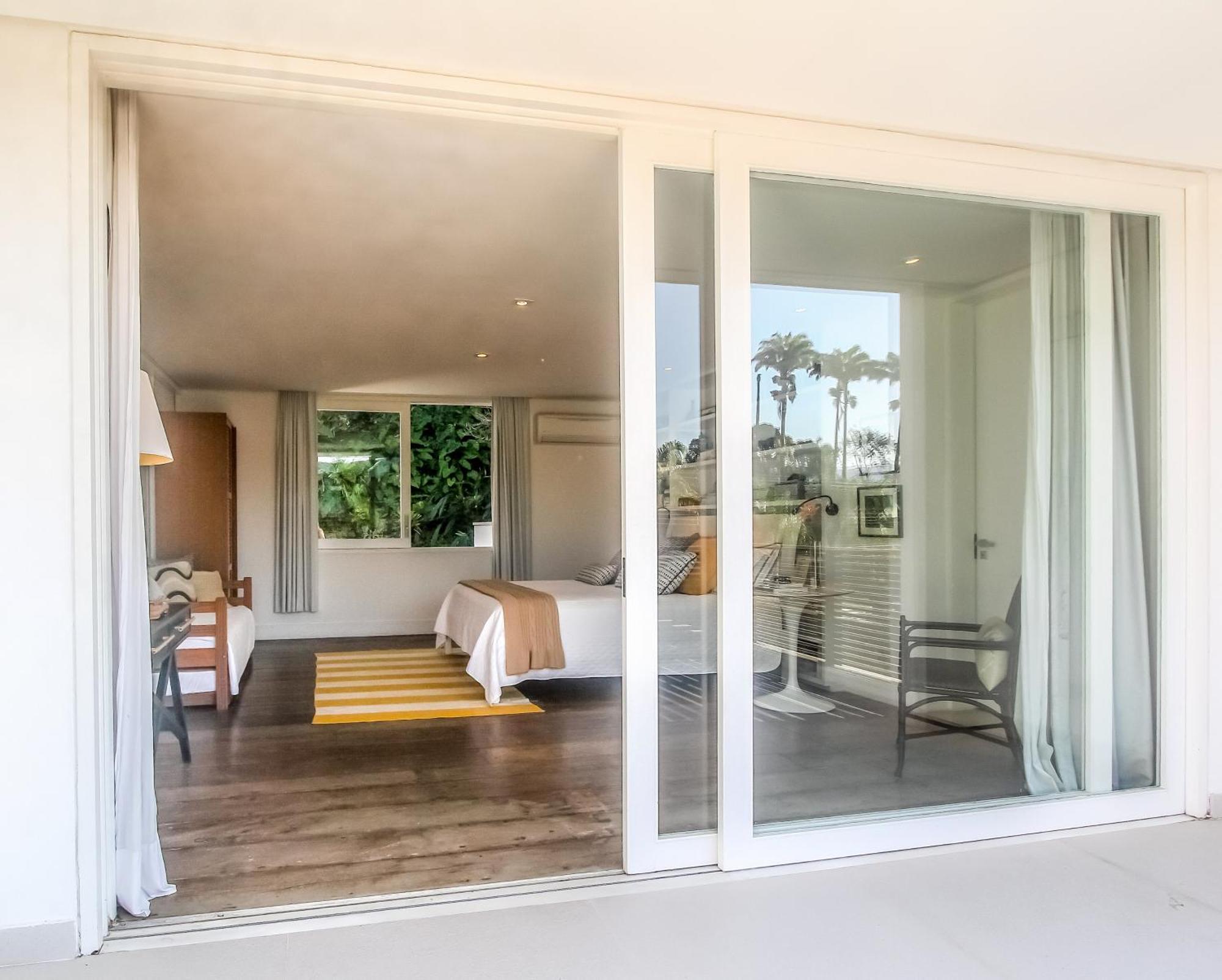 פאראטי Tropical Contemporary Suites מראה חיצוני תמונה