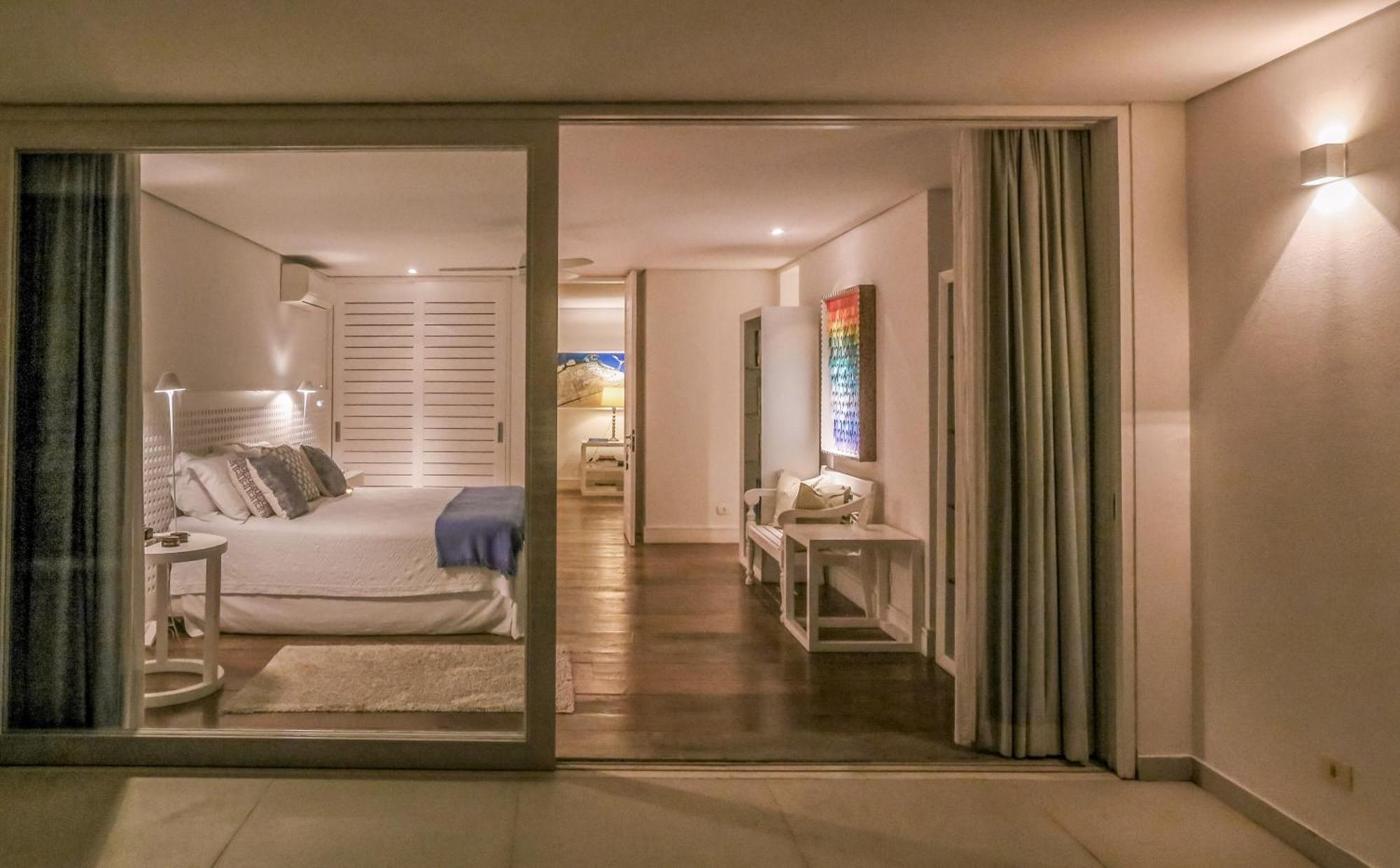פאראטי Tropical Contemporary Suites מראה חיצוני תמונה