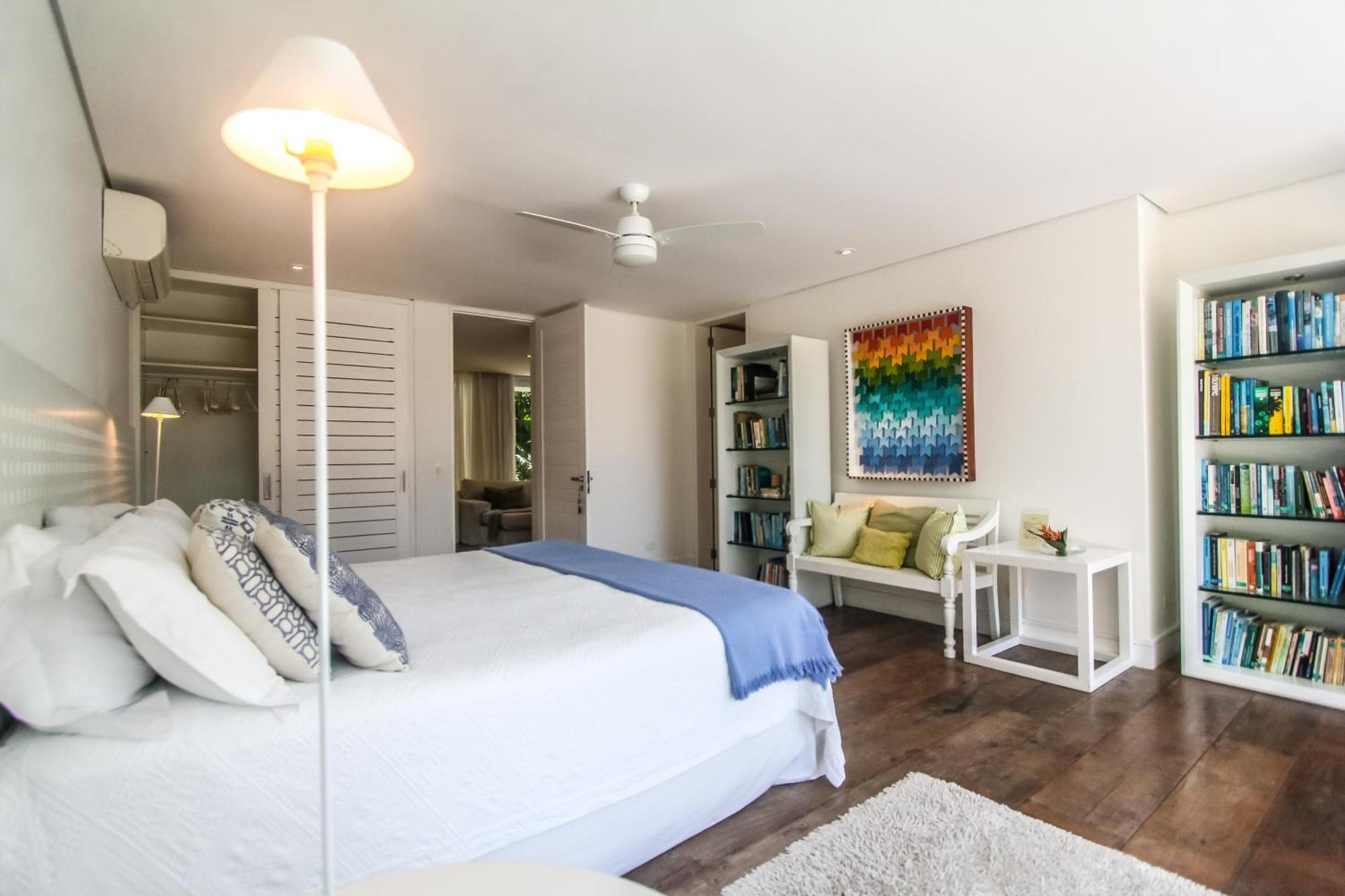 פאראטי Tropical Contemporary Suites מראה חיצוני תמונה