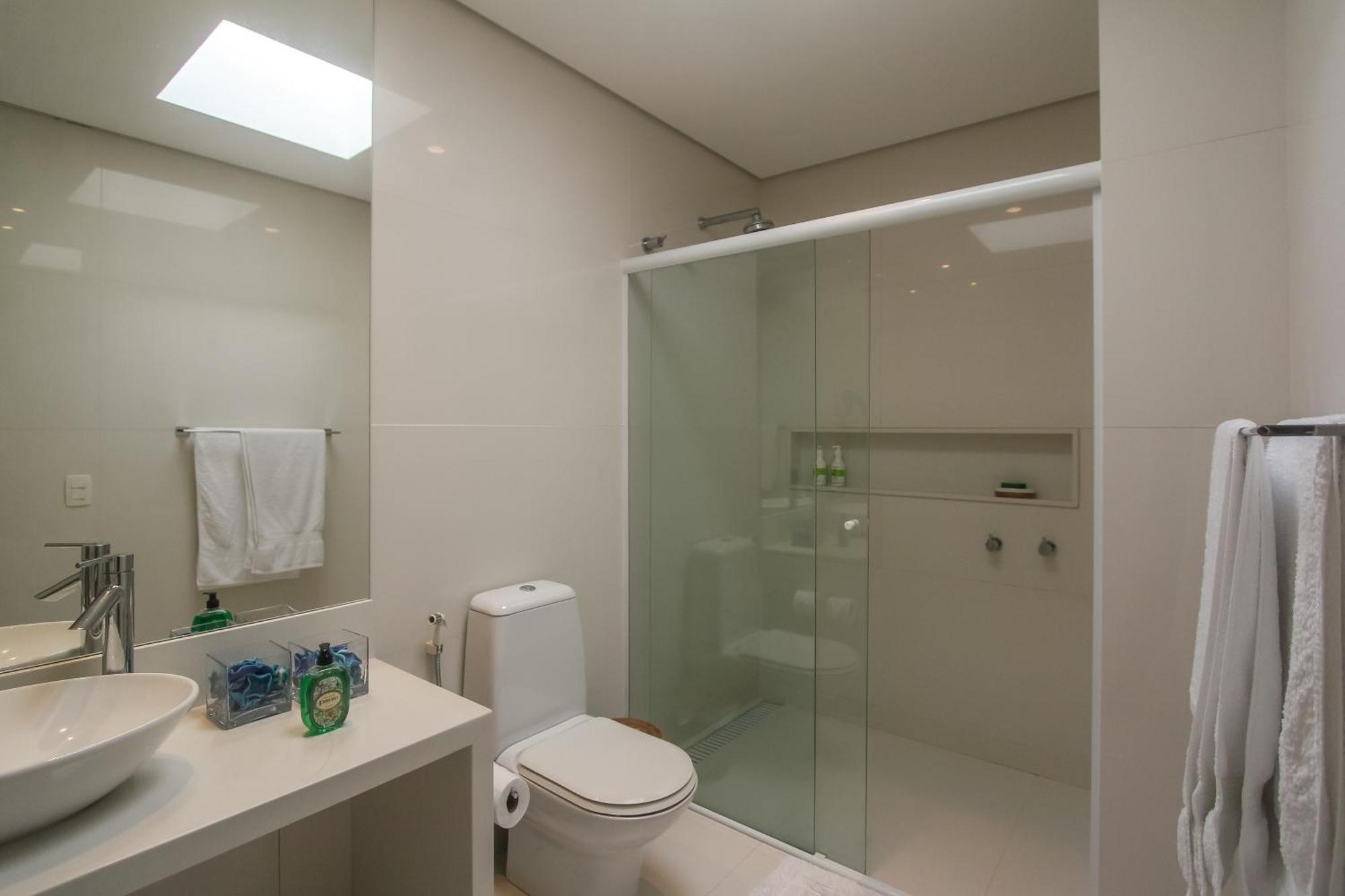 פאראטי Tropical Contemporary Suites מראה חיצוני תמונה