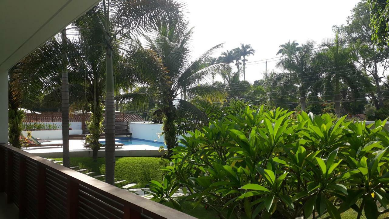 פאראטי Tropical Contemporary Suites מראה חיצוני תמונה